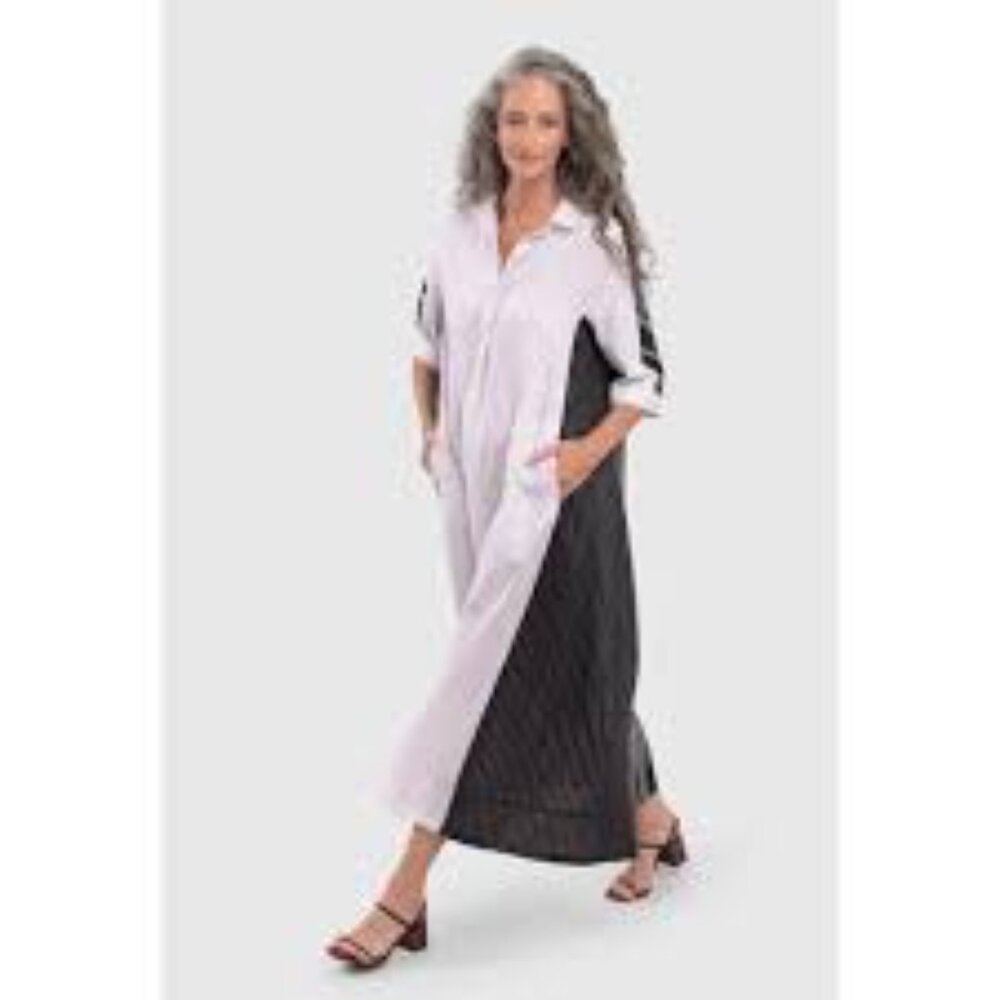 Chic Black and White Maxi Dress
